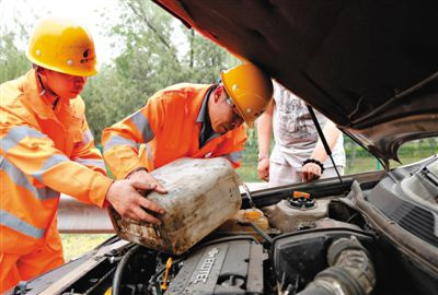 平坝额尔古纳道路救援